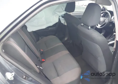 2017 Toyota Corolla Le z USA, uszkodzony, nr VIN 5YFBURHE1HP587196